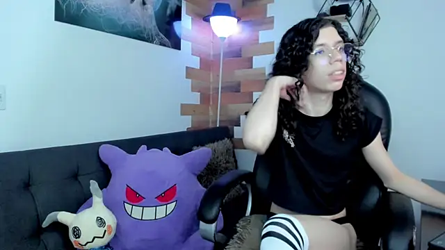 Snapshot of Angel_Dust18 chatting on 9, 12, 2024 Angel Dust18 online show from 9, 12, 2024