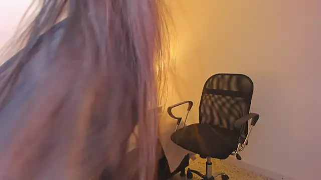 SophiaWylde online show from 21, 1, 2025