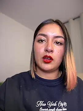 Rae Lil White online show from 6, 2, 2025