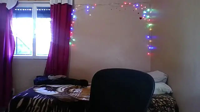 imsohornydacom online show from 19, 5, 2026