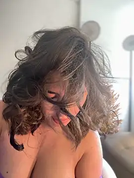 sukhakunis1 online show from 2, 10, 2025