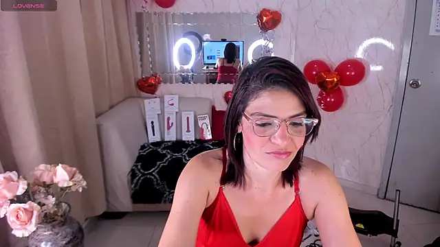 KatteMoss online show from 2, 2, 2025