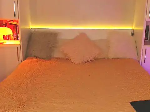 Snapshot of Leaaaaaaaaa chatting on 18, 9, 2025 Leaaaaaaaaa online show from 18, 9, 2025