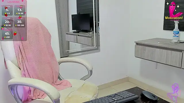 Snapshot of dahian_carter chatting on 26, 9, 2025 dahian carter online show from 26, 9, 2025