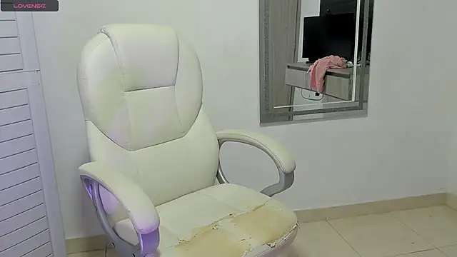 Snapshot of dahian_carter chatting on 20, 10, 2025 dahian carter online show from 20, 10, 2025