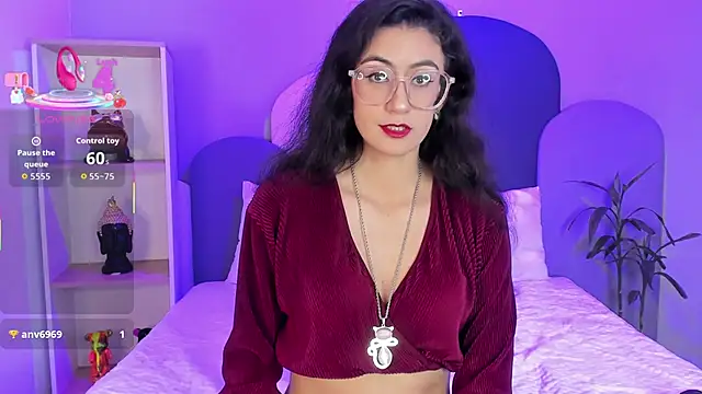 SophieGomez22 online show from 13, 9, 2025