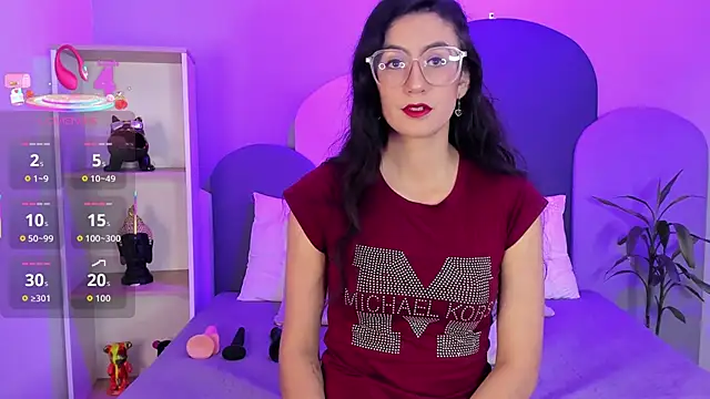 SophieGomez22 online show from 18, 9, 2025