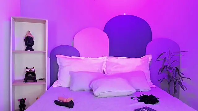 SophieGomez22 online show from 5, 2, 2026