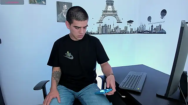 Ares Johnson online show from 10, 1, 2025