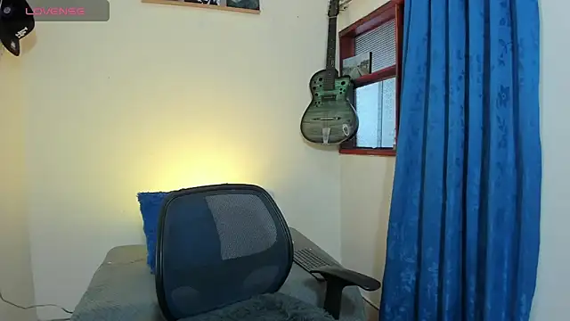 Ares Johnson online show from 6, 2, 2025