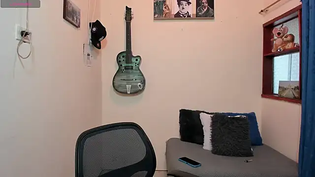 Ares Johnson online show from 12, 2, 2025