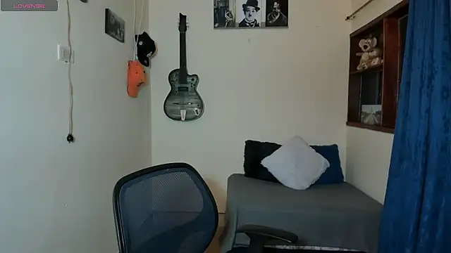 Ares Johnson online show from 14, 2, 2025