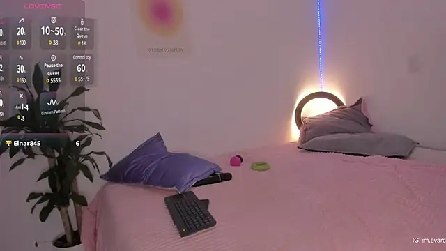 LittleSofia  online show from 13, 2, 2025