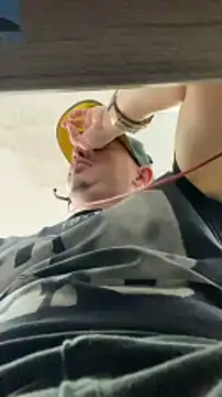 Snapshot of DanielGomez9 chatting on 21, 1, 2025 DanielGomez9 online show from 21, 1, 2025