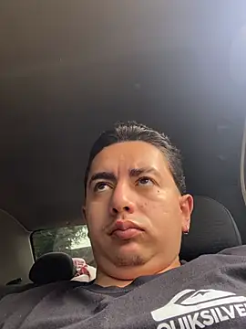 Snapshot of DanielGomez9 chatting on 4, 3, 2025 DanielGomez9 online show from 4, 3, 2025