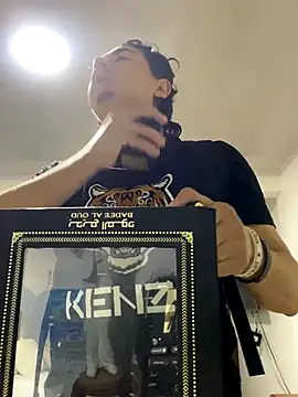 Snapshot of DanielGomez9 chatting on 29, 9, 2025 DanielGomez9 online show from 29, 9, 2025