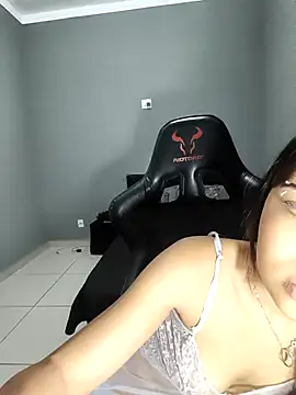 Snapshot of Livia_Diaz chatting on 22, 4, 2026 Livia Diaz online show from 22, 4, 2026