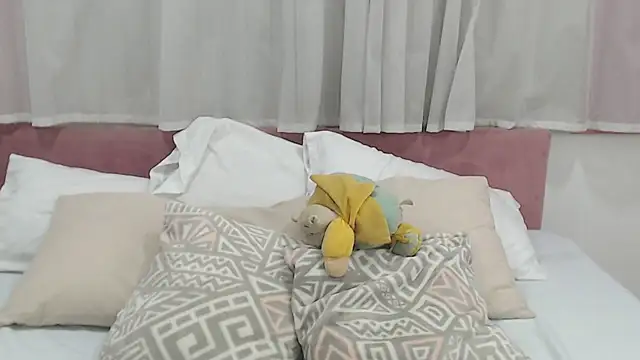 LexiiBloom online show from 22, 2, 2025