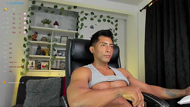 Snapshot of Couple_muscle1 chatting on 24, 1, 2025 Couple muscle1 online show from 24, 1, 2025