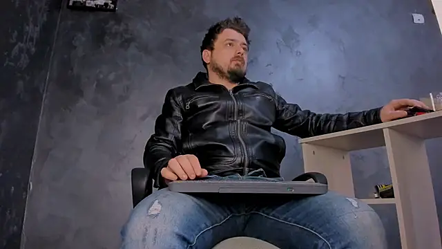 Snapshot of Master_Mark_Wayne chatting on 5, 3, 2026 Master Mark Wayne online show from 5, 3, 2026