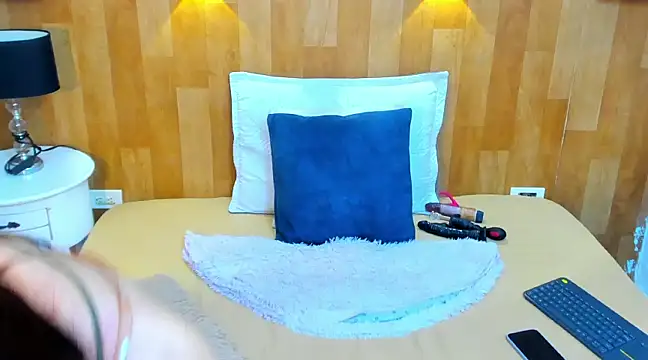 marianaa90 online show from 25, 2, 2025