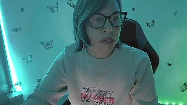 Lady breaks hearts online show from 29, 3, 2026