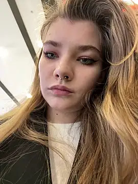 Snapshot of Holy_Tereza chatting on 4, 12, 2024 Holy Tereza online show from 4, 12, 2024