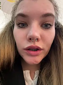 Snapshot of Holy_Tereza chatting on 7, 3, 2025 Holy Tereza online show from 7, 3, 2025