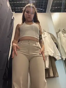 Snapshot of Holy_Tereza chatting on 7, 11, 2025 Holy Tereza online show from 7, 11, 2025