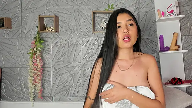 Snapshot of LilithKlain_ chatting on 13, 1, 2025 LilithKlain online show from 13, 1, 2025