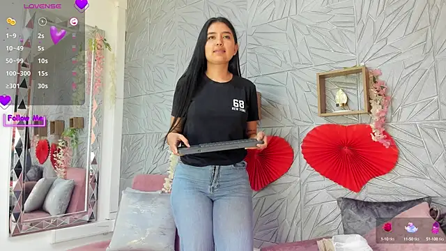 Snapshot of LilithKlain_ chatting on 24, 2, 2025 LilithKlain online show from 24, 2, 2025