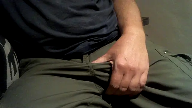 Snapshot of sexxx-mike chatting on 15, 11, 2025 sexxx-mike online show from 15, 11, 2025