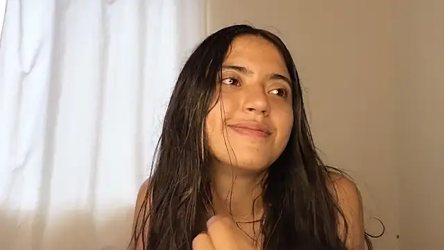 Snapshot of ViolettaSummer chatting on 9, 10, 2025 ViolettaSummer online show from 9, 10, 2025