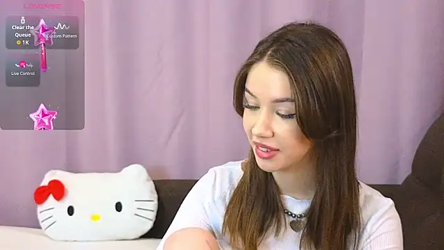 Snapshot of ellie_kramer chatting on 12, 3, 2026 ellie kramer online show from 12, 3, 2026