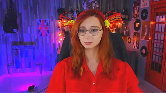 Snapshot of Orianna_Fox chatting on 4, 12, 2024 Orianna Fox online show from 4, 12, 2024