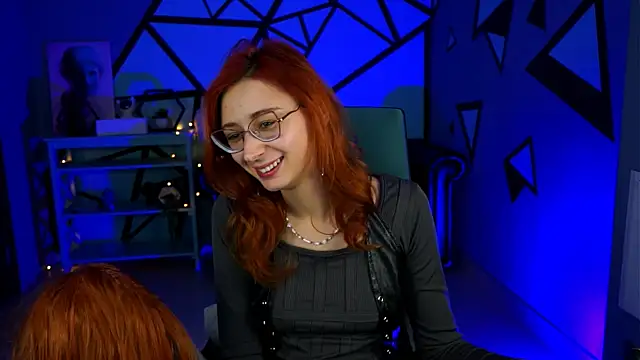 Snapshot of Orianna_Fox chatting on 7, 12, 2024 Orianna Fox online show from 7, 12, 2024