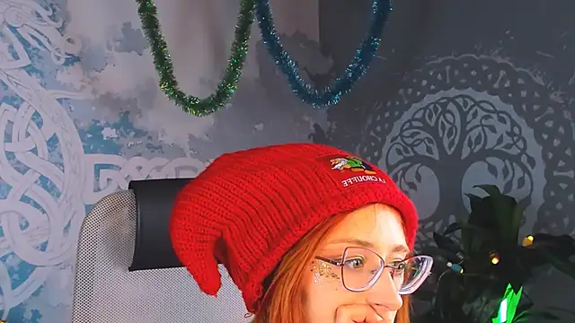 Snapshot of Orianna_Fox chatting on 25, 12, 2024 Orianna Fox online show from 25, 12, 2024