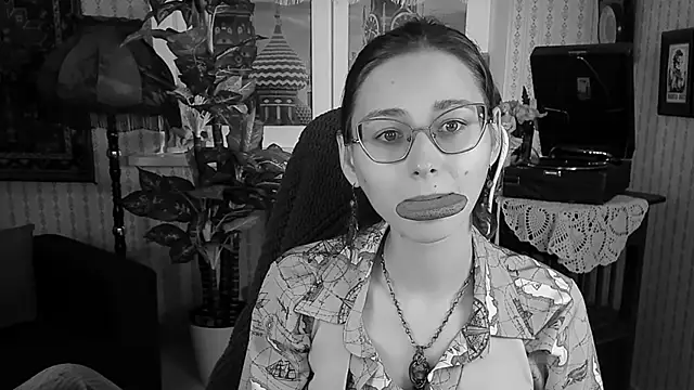 Snapshot of Orianna_Fox chatting on 28, 12, 2024 Orianna Fox online show from 28, 12, 2024