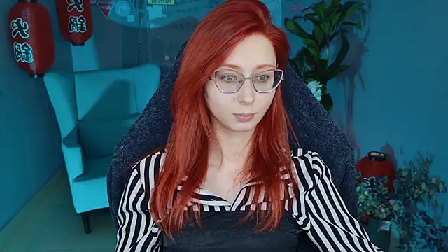 Snapshot of Orianna_Fox chatting on 7, 1, 2025 Orianna Fox online show from 7, 1, 2025