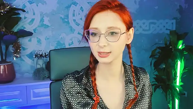 Snapshot of Orianna_Fox chatting on 11, 1, 2025 Orianna Fox online show from 11, 1, 2025
