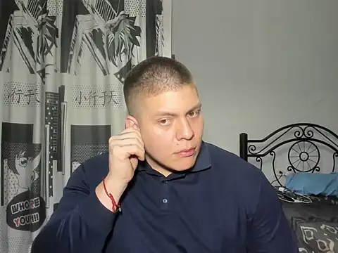 Snapshot of regan_jhonso chatting on 28, 10, 2025 regan jhonso online show from 28, 10, 2025