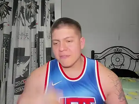 Snapshot of regan_jhonso chatting on 16, 12, 2025 regan jhonso online show from 16, 12, 2025