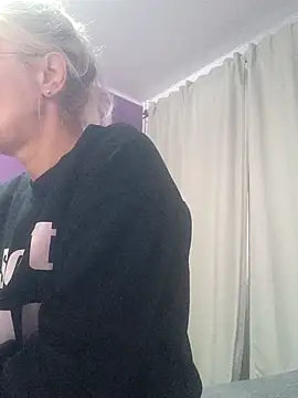 BritneyHudson online show from 20, 9, 2025