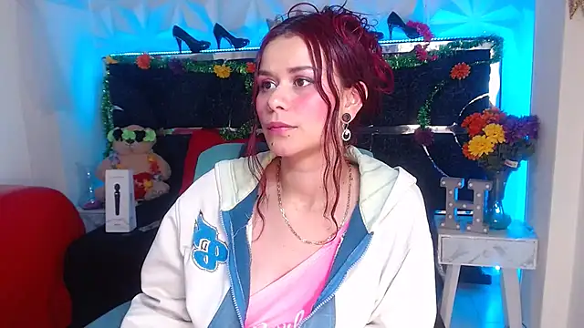 Snapshot of red_moon_2 chatting on 17, 1, 2025 red moon 2 online show from 17, 1, 2025