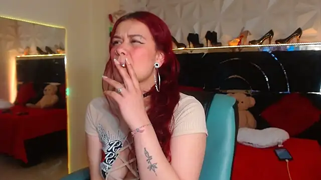 Snapshot of red_moon_2 chatting on 23, 9, 2025 red moon 2 online show from 23, 9, 2025