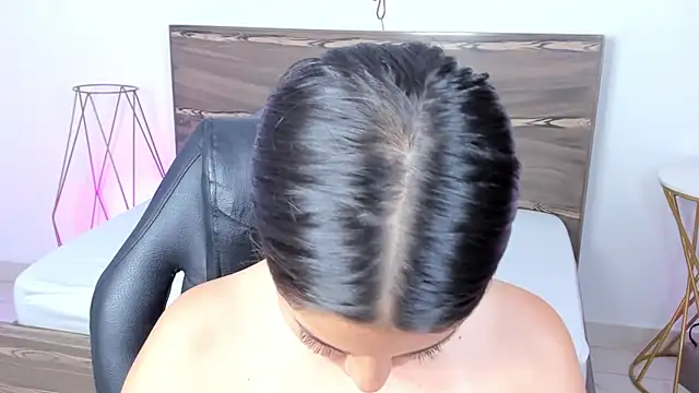 ivette bocelly online show from 1, 2, 2025