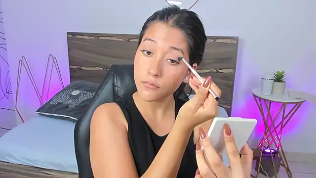 ivette bocelly online show from 11, 2, 2025