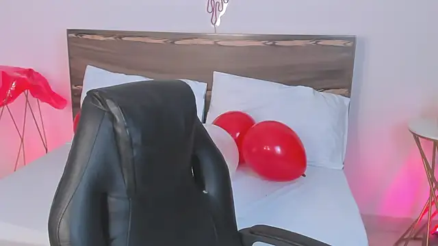 ivette bocelly online show from 14, 2, 2025