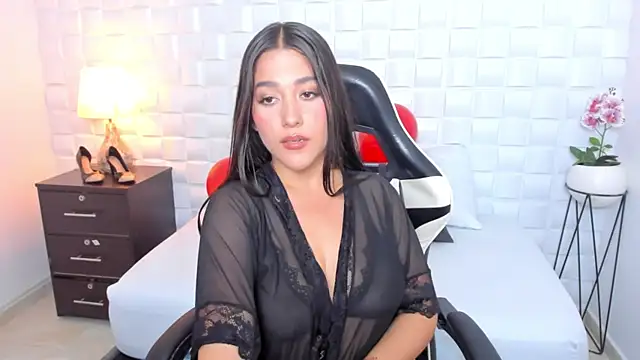 ivette bocelly online show from 15, 2, 2025