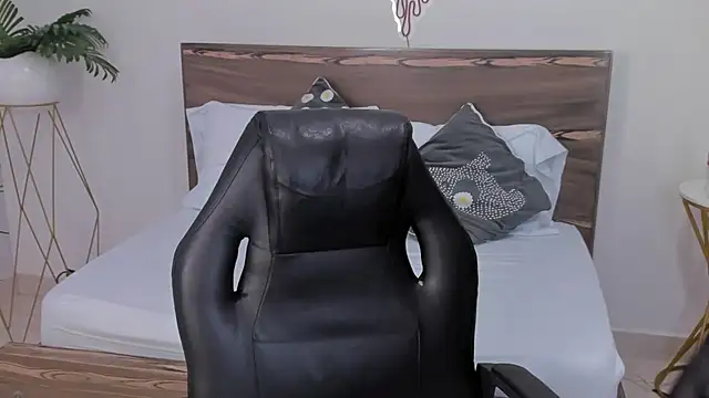 ivette bocelly online show from 21, 2, 2025